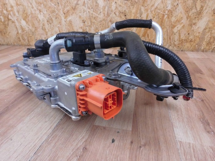 Ford Kuga III 2021 2.5 H module control unit of tension falownik LX6814G646BE