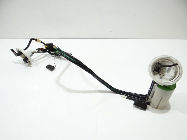 feed pump BMW E60 E61 LCI N47 2.0D 7187933 (4570582)