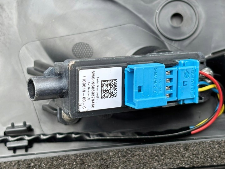TESLA 3 ΙΙΙ ΚΑΝΤΕ ΚΑΜΕΡΑ ΜΑΘΕΤΕΙΝ ΔΙΚΑΙΩΜΑΤΑ 1100437-00-D 7