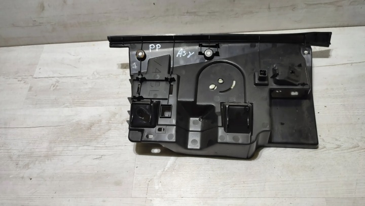 Mitsubishi ASX 18r. 1.6DiD Element del cruscotto rozdzielczej dol