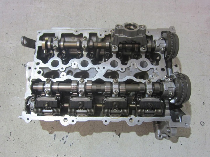 BMW X1 F48 B46 F45 F56 TESTATA Motore del cilindro 8482777 ALBERI A CAMME 11128482777