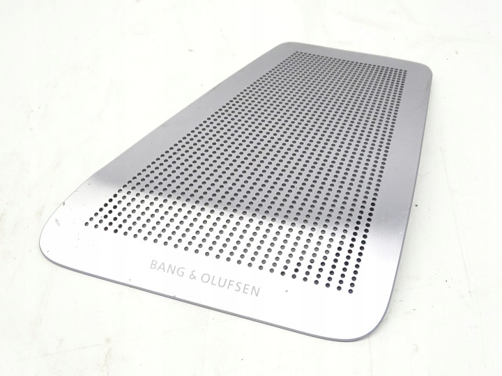 cover of the speaker right bang OLUFSEN BMW F10 9276542