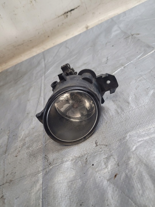 Nebelscheinwerfer rechts vorne OE 8200002470 RENAULT LAGUNA II 02r.