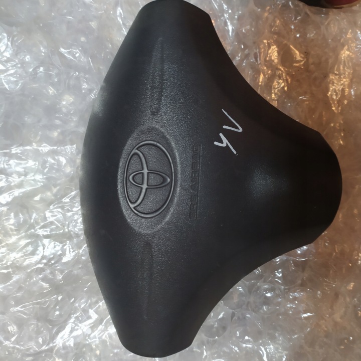 airbag of the steering wheel TOYOTA YARIS VERSO