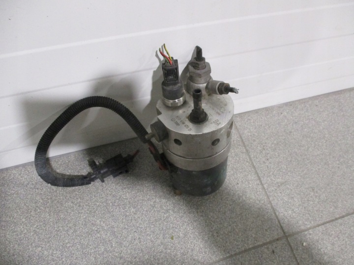 pumpa doladowujaca VW Passat B5 Lift 8E0614175D