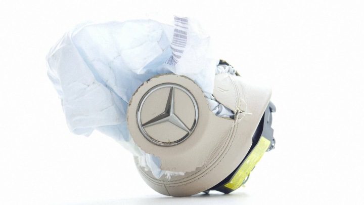 airbag POWIETRZNA airbag driver´s MERCEDES S W222 0008601302