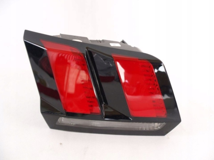 Peugeot 3008 light left rear part rear 16r 9810477880