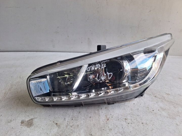 KIA CEED II 12-17 fanale faro sinistra + LED UK-guida a destra 92101-A2250