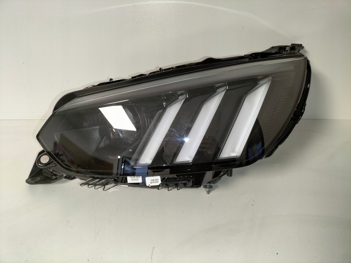 Feux phare Avant reflektor Gauche PEUGEOT 208 2008 II 19- FULL LED