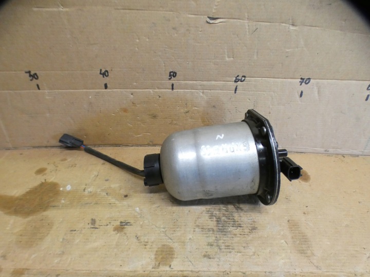 Halter filter des Kraftstoffsbehälters Z16005159A1