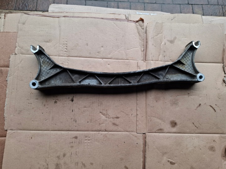 supporto staffa RINFORZO PARAURTI posteriore poprzeczna Porsche Carrera 996 911 99633126110