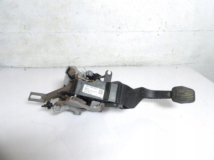 FORD FOCUS MK4 1.0 ECOBOOST spojkový pedál JX61-7B633-AC