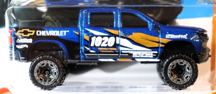 '19 chevy silverado trail boss lt машинка hot wheels серія 2025 hyy97 — фото 5