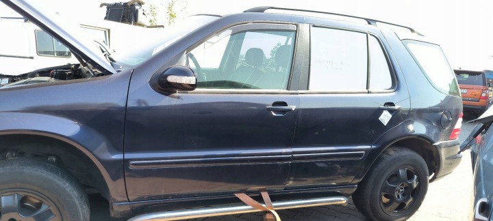 Portière Gauche Avant MERCEDES-BENZ ML W163