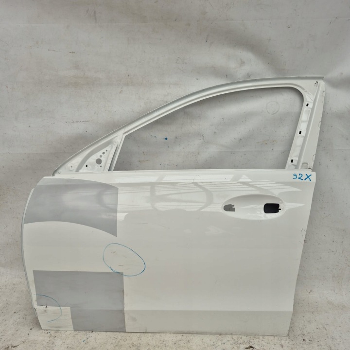 MERCEDES C-KLASA W206 21- Portière Gauche Avant Avant