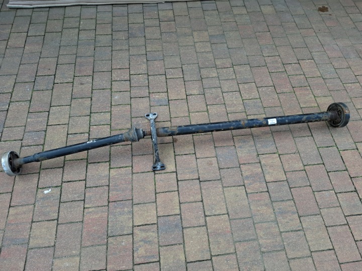 VW TIGUAN und LIFT 14r 2,0TDI Antriebswelle 5N0521101E
