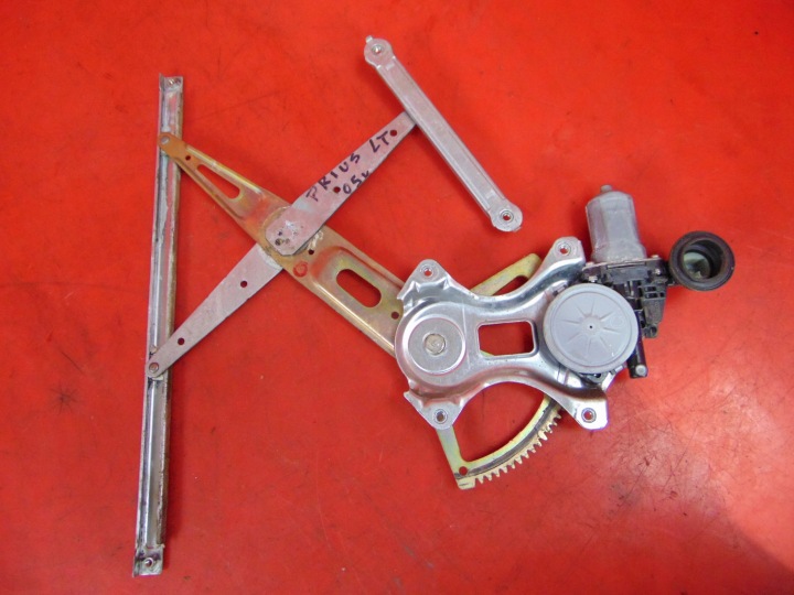 TOYOTA PRIUS 2 II W20 window regulator left rear part EU
