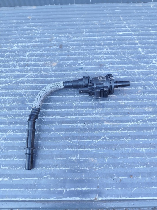 OPEL MOKKA II B 1.2 THP MHEV Capteur Pression Carburant 983534088003
