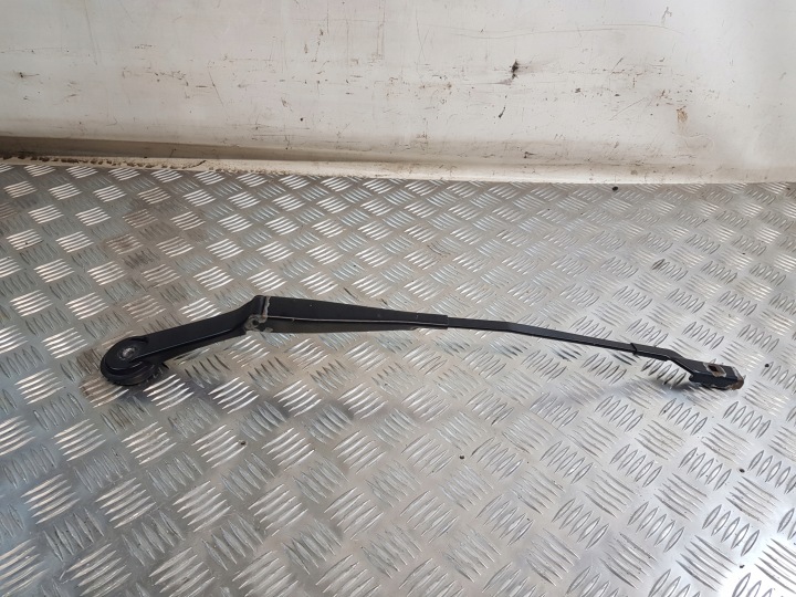 FORD FOCUS MK3 KOMBI 16R- Braccio tergicristallo Destro Anteriore BM5117526BC