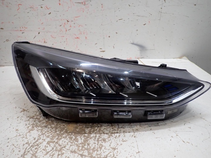 FAR PREDNJI DIO PREDNJA DESNA FORD FOCUS MK4 LIFT 2021- FULL LED