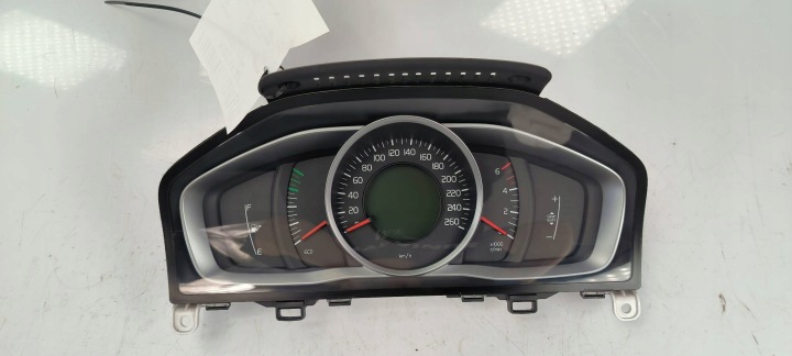 quadro strumenti TACHIMETRO contagiri OROLOGIO 769315-620U VOLVO V60
