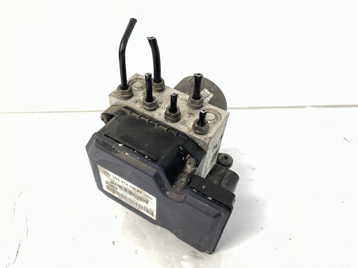 Hauptbremszylinder Bremspumpe ABS ESP VW PASSAT B7 2.0 TDI 3AA614109AF