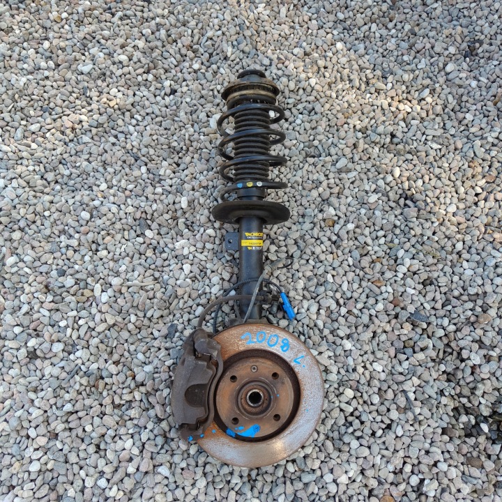 Achsschenkel Radnabe Radlager links PEUGEOT 2008 und P54