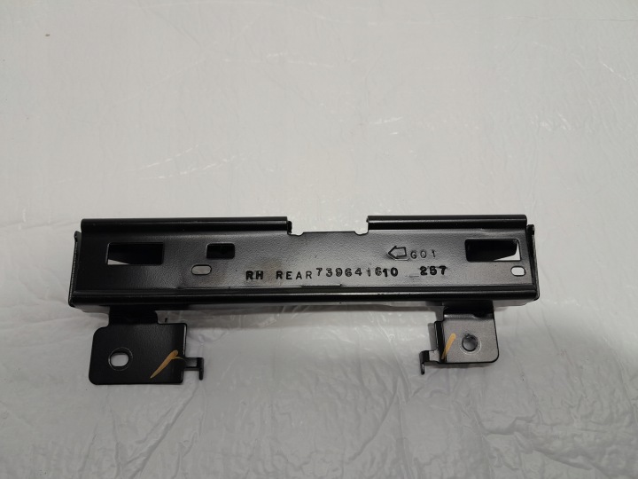 BMW X3 G01 LCI bracket handles of the roof right rear part 7396416