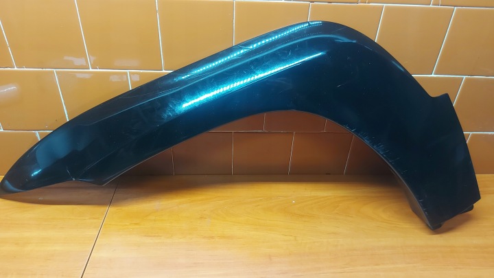 lišta krytka blatníku levá levý předek TOYOTA LAND CRUISER J120 02-09