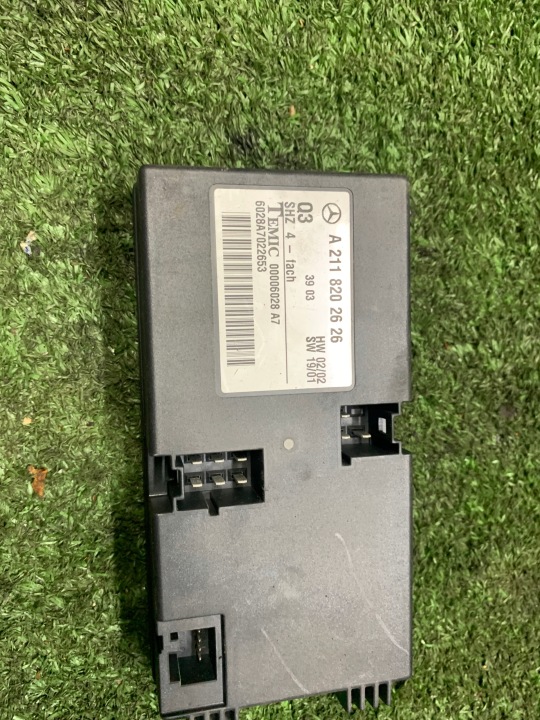 MERCEDES control unit module computer A2118202626