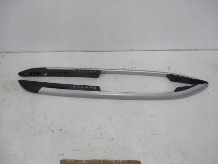 BARRE DE TOIT LONGITUDINALE BARRES DE TOIT LONGITUDINALES TOIT DACIA DUSTER LIFT