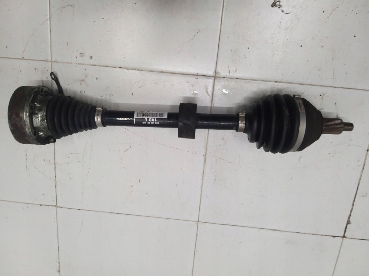FABIA III POLO RAPID AUDI A1 1.4 TDI CUS CVT Antriebswelle links kurze 6C0407271AD
