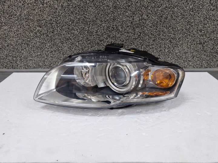 Licht links Audi A4 B7 Bi Xenon komplet