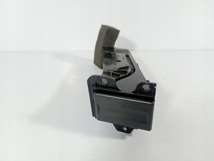 Ford Mondeo 3 III 02-07 bracket for CUPHOLDER OE 4S7113564