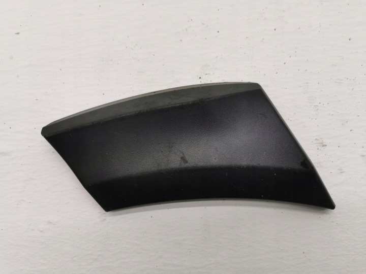 moulding of a fender MERCEDES SPRINTER W906 A9066902662