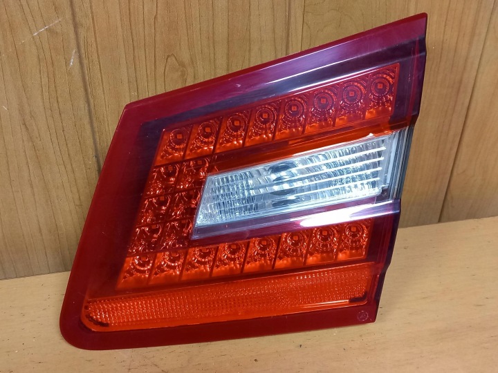 light bonnet boot LED right rear part MERCEDES E-KLASA W212 sedan 09-13