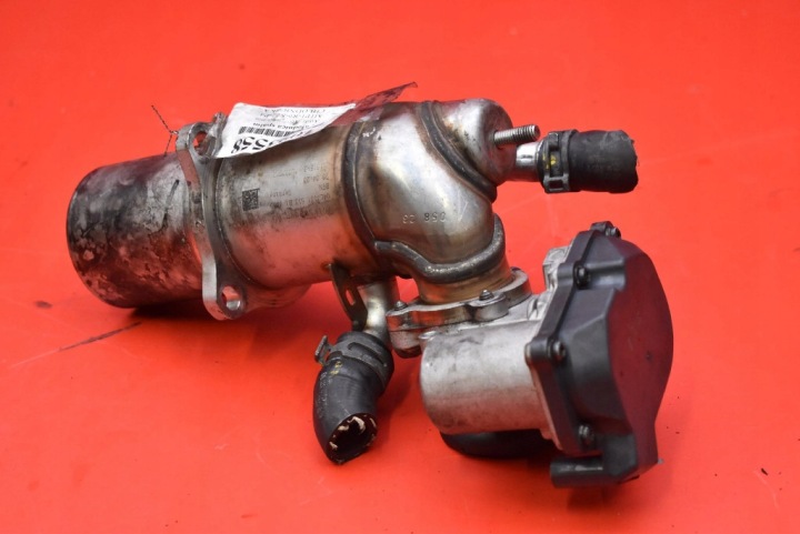 Radiatore gas scarico usato Valvola EGR 04L131513B AUDI A6 C7 2.0 TDI 190 KM LIFT 14-20