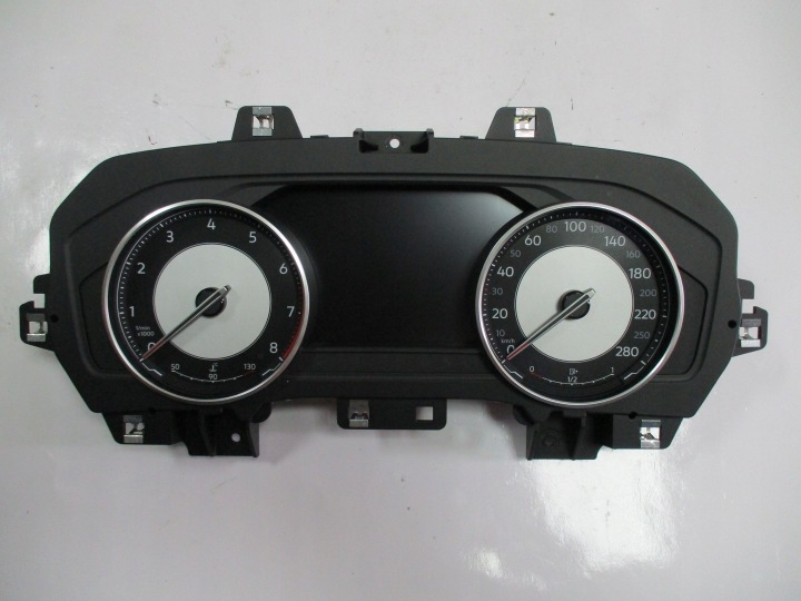 QUADRO STRUMENTI TACHIMETRO CONTAGIRI OROLOGIO VW TOUAREG III 760 760920770