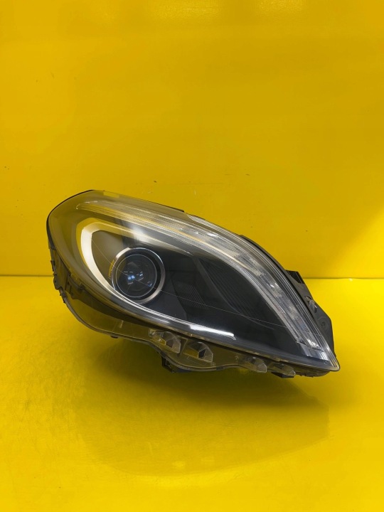 světlo pravá Mercedes B-třída W246 Xenon 11-15 A2468207261