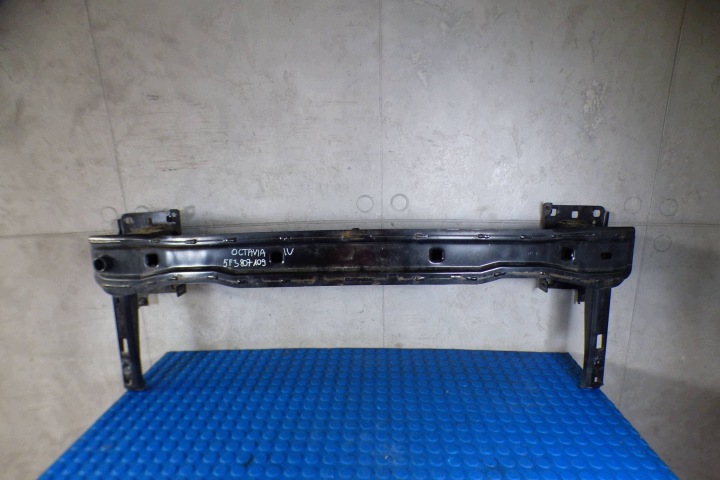 Skoda Octavia IV Renfort pare choc Sous Pare choc Avant 5F3807109 Original st.BDB