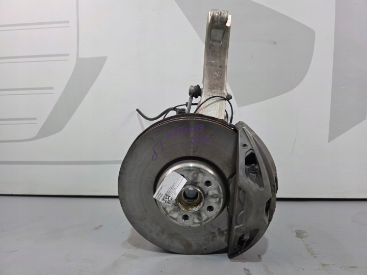 Achsschenkel Radnabe Radlager links vorne BMW G05 G06 G07 6876655