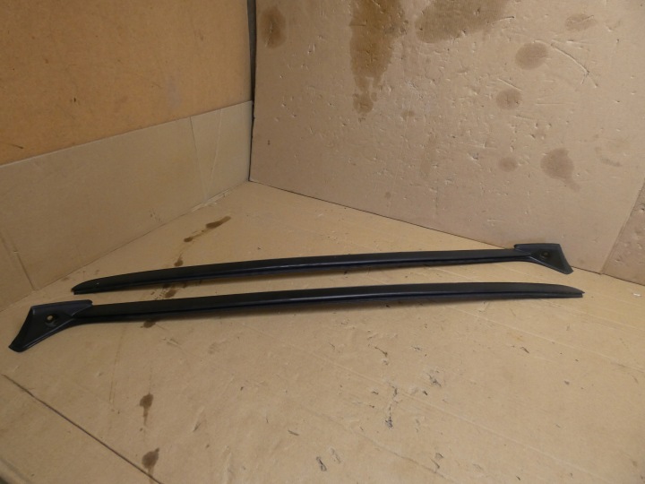 Leiste Schutzleiste Fenster CZOLOWEJ links rechts PEUGEOT 308 T10 ROK 98355044XT 98355043XT