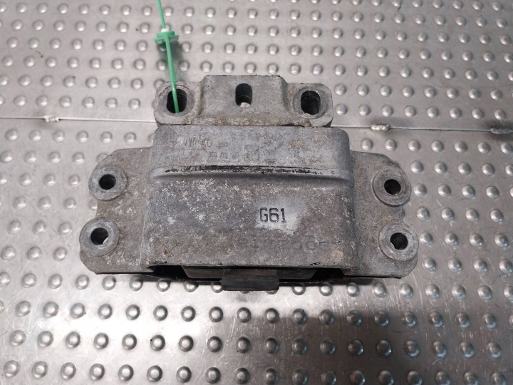 tartó csapágy váltó 3C0199555P VW PASSAT B6 A3 8P 2.0FSI