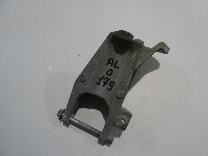 VW T6 2.0TDI Getriebehalter DES MOTORS 7E0199343