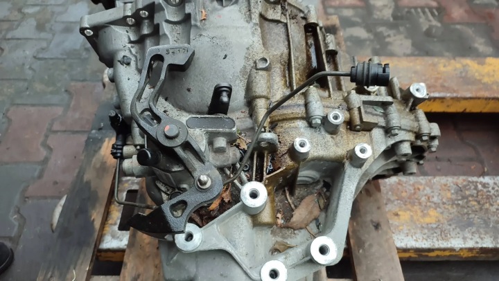 Volvo V40 2018 převodovka manual P1285425