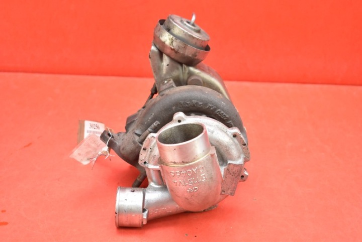 turbo TURBINA 2AD 17201-26020 TOYOTA RAV 4 3 III 2.2 D-4D 134 KM