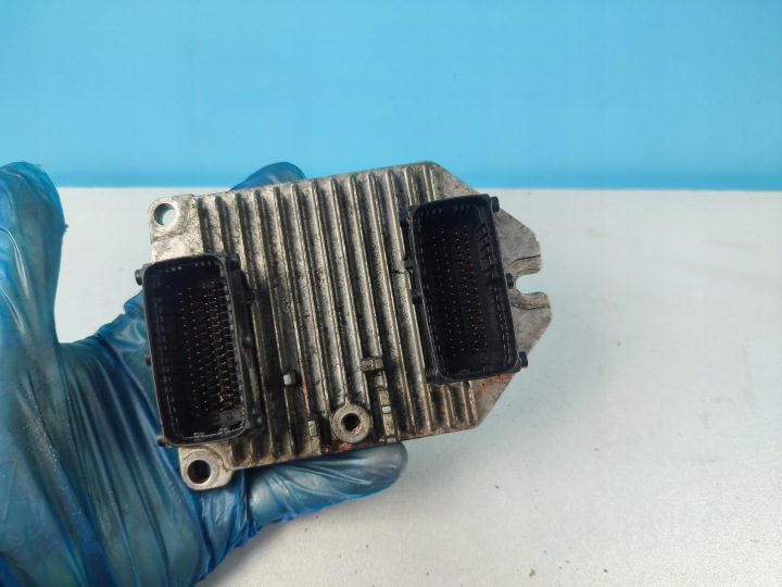 NIEWYLOGOWANY unité de commande électronique uce moteur VECTRA C 1.8 09179499 MG B1