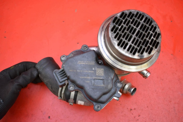 Radiatore gas scarico usato 04B131501D SKODA FABIA 3 III NJ 1.4 TDI 105 KM 14-18