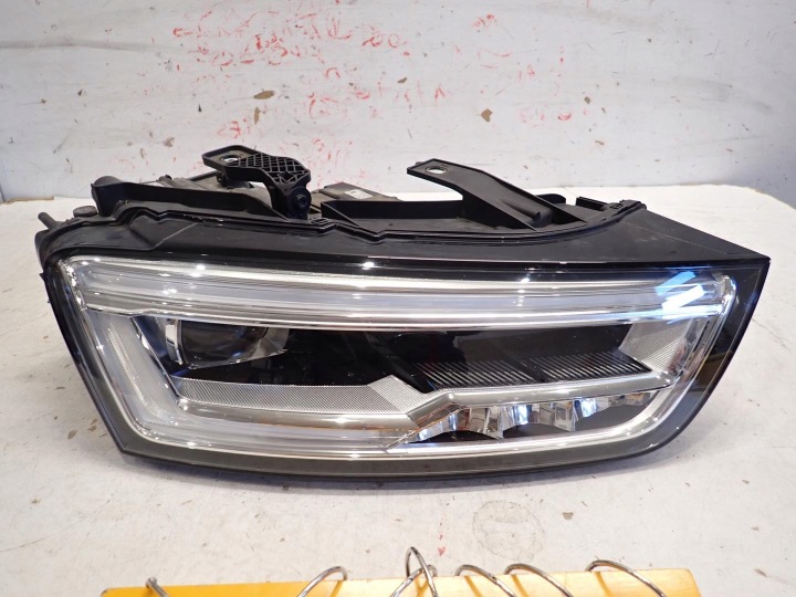 Licht vorne vorne rechts AUDI Q3 LIFT 2014- FULL LED 8U0941034