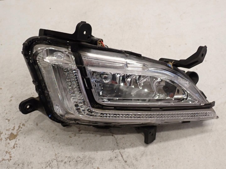 fendinebbia Destra HYUNDAI TUCSON III LIFT 2018- 92202-D7600